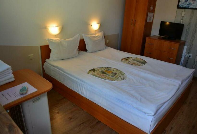 Pension къща славяни