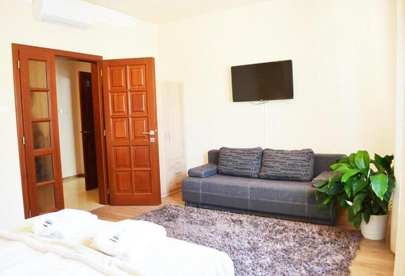 Bed and Breakfast Gyula Wellness Villa