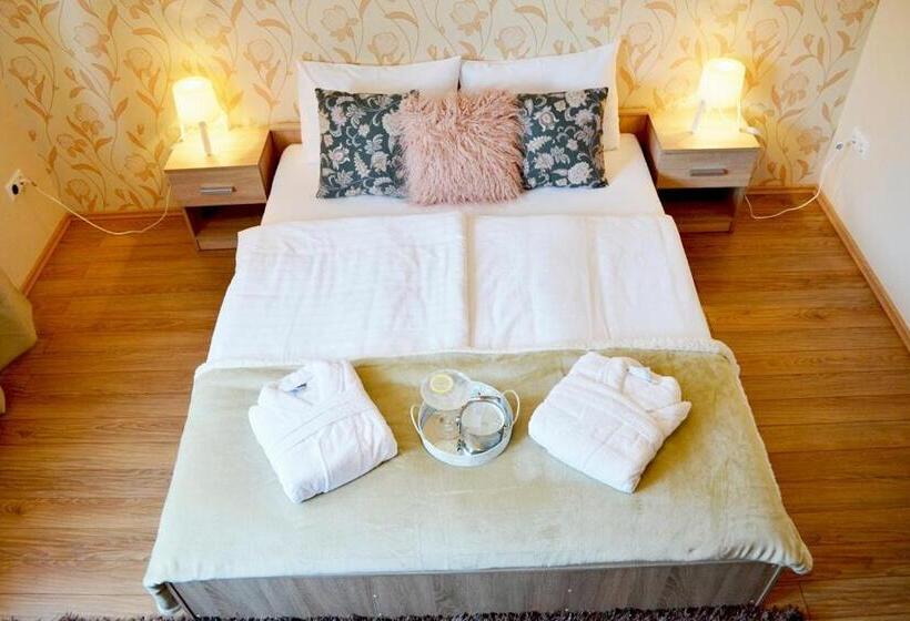 Bed and Breakfast Gyula Wellness Villa