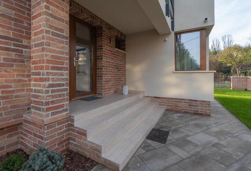 Hídfő Apartman Nyugalom Szigetei