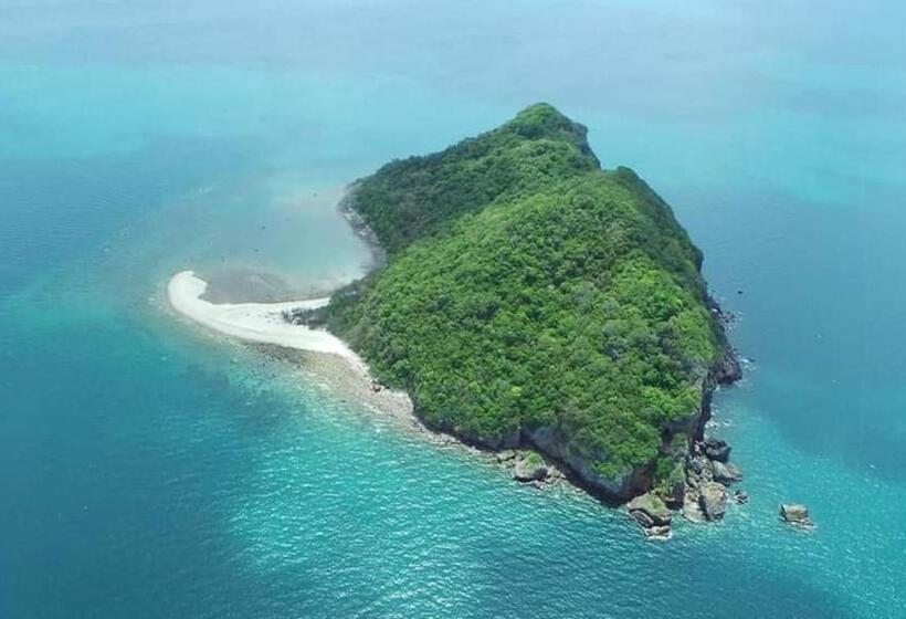 Lung Pod 9 Resort