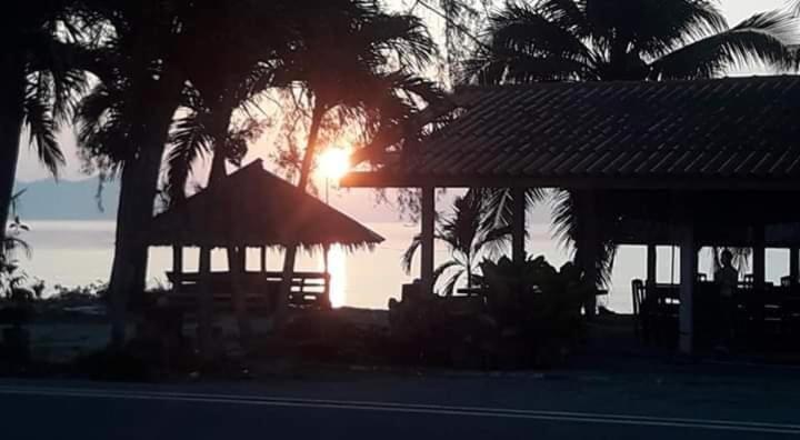 Lung Pod 9 Resort