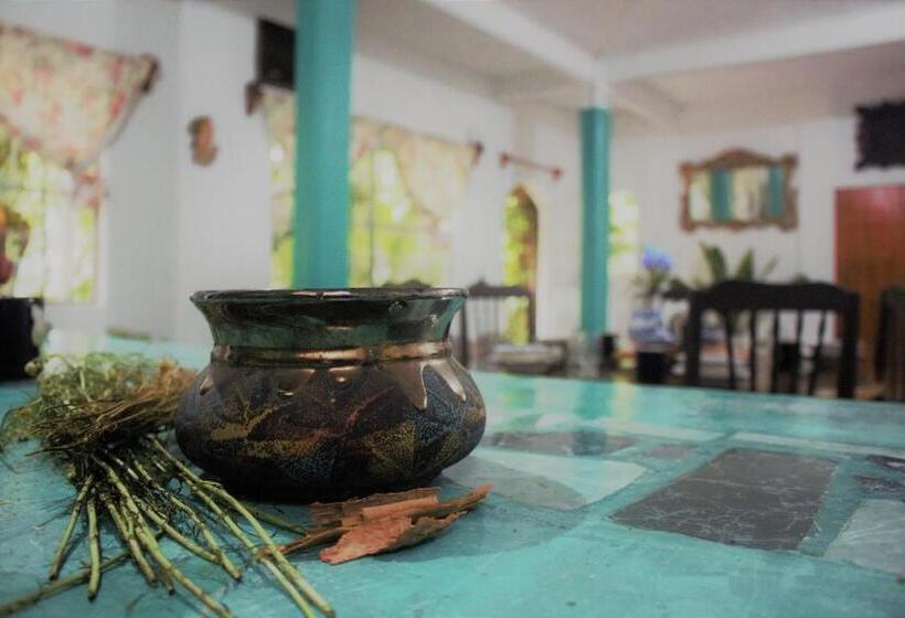 پانسیون Casa Santaella