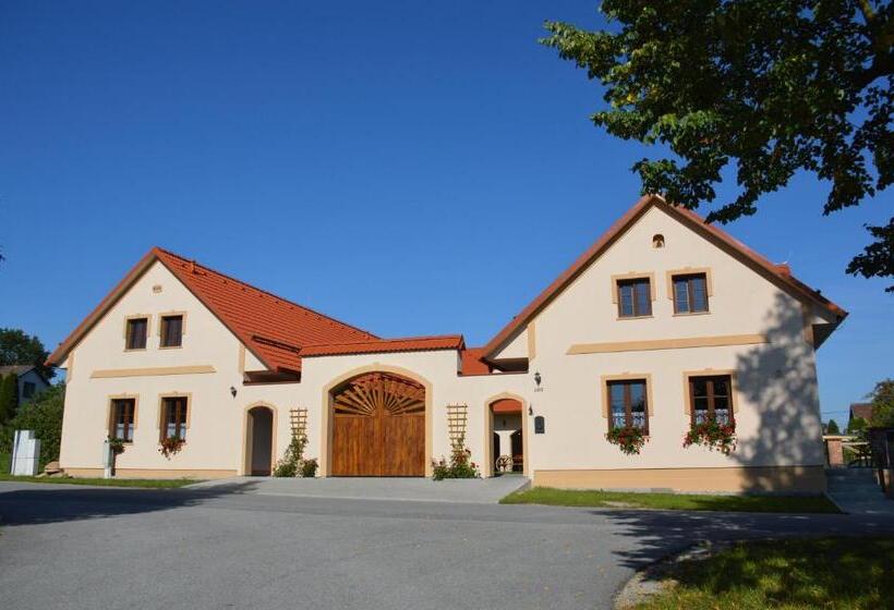 پانسیون Penzion U Podkováře