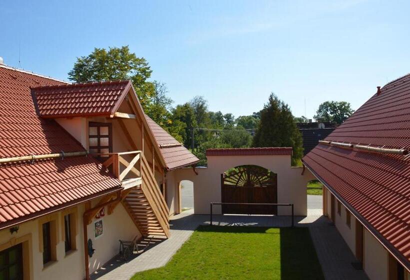 پانسیون Penzion U Podkováře