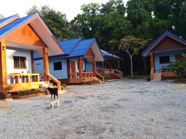 استراحتگاه Yahle Villa เยห์เล่วิลล่า
