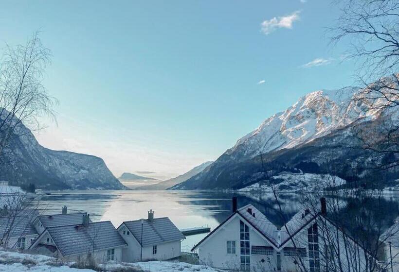 Skjolden Resort
