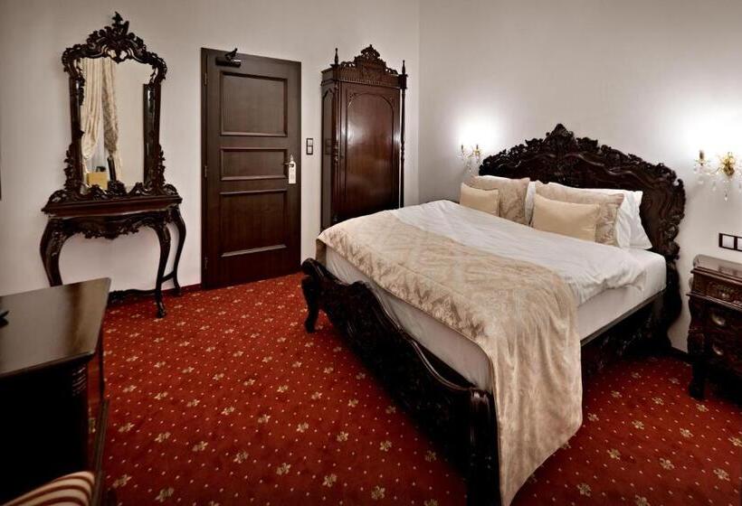 Zámek Wichterle   Hotel A Pivní Lázně