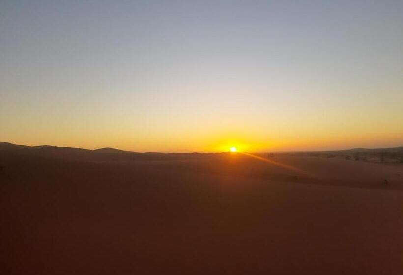 تختخواب و صبحانه Guests House