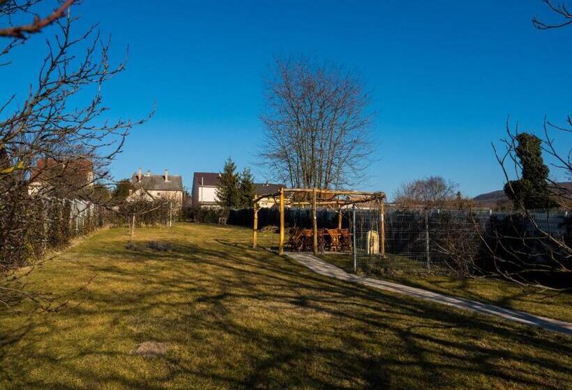 민박 Mamutfenyő Panzió