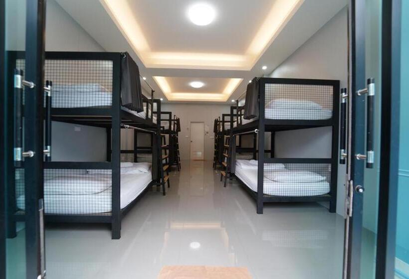 Chillax Khaosok Hostel   Sha Certified