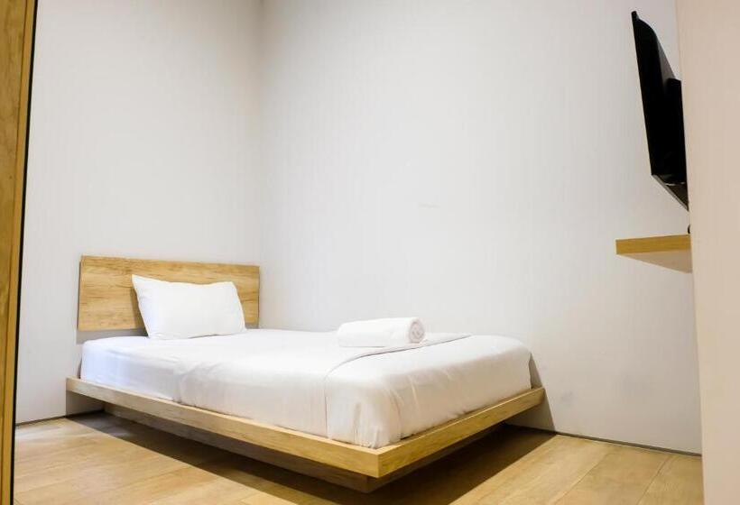 هتل Hm Social Karawaci