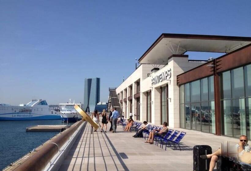Superbe Appartement Neuf T3 De 71m2 En Résidence A Marseille