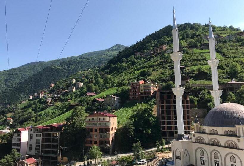 Mavi̇ Köşk Uzungöl