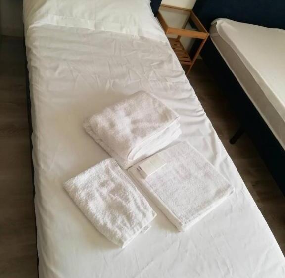 2bedrooms 4beds Minimum 3 Days Thetechflat Red Metro Sesto Marelli San Babila Duomo Fiera For Pr