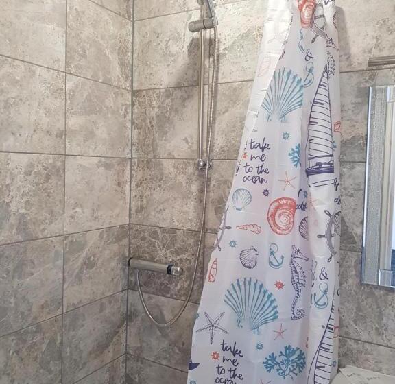 تختخواب و صبحانه Stanwell Stansted Airport