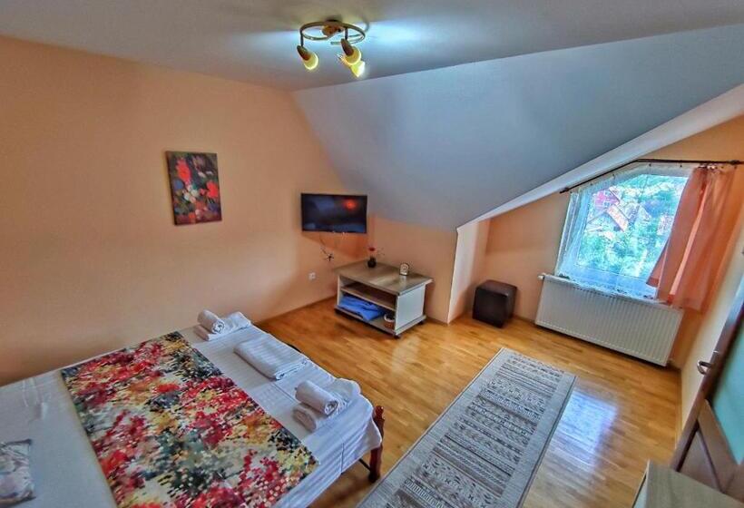 پانسیون Casa Adam