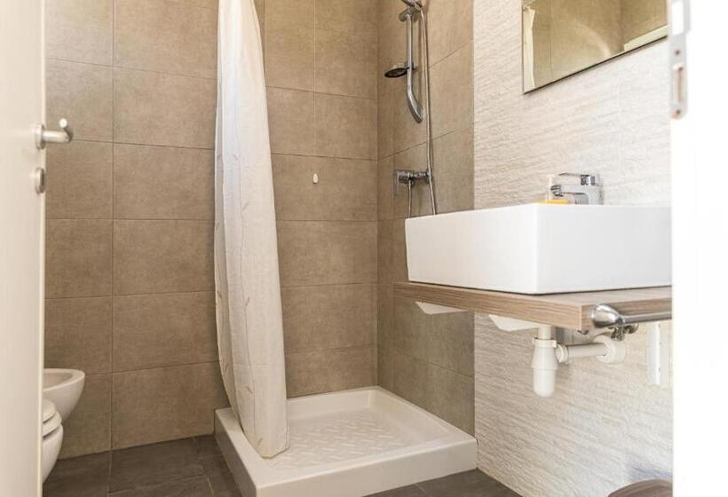 بنسيون Salentospita Guest Rooms