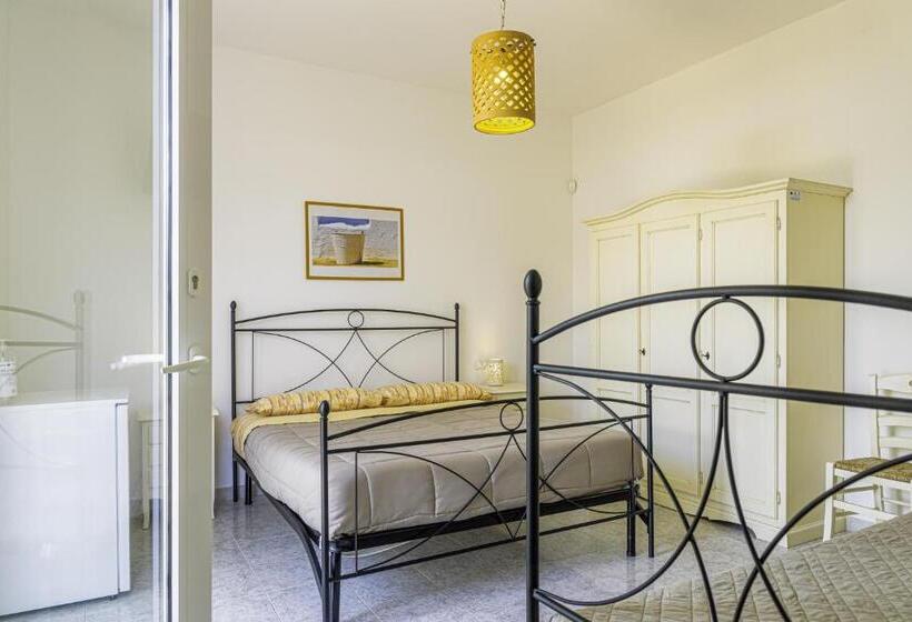 بنسيون Salentospita Guest Rooms