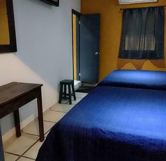 هاستل Posada  El Jardín