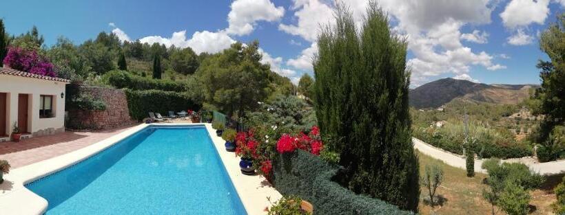 تختخواب و صبحانه Casa Romero