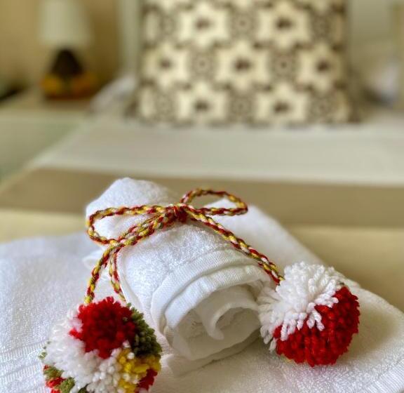 تختخواب و صبحانه Chiaro Di Luna