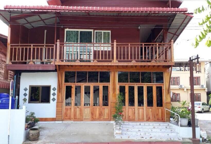 هتل Baan Kokaew Chiang Khan