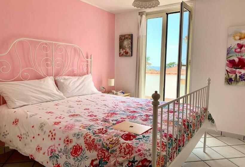 پانسیون Caramico Room