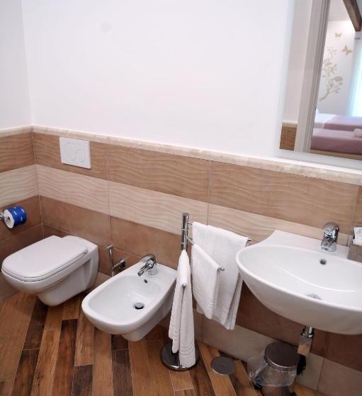 بنسيون Il Covo Degli Dei