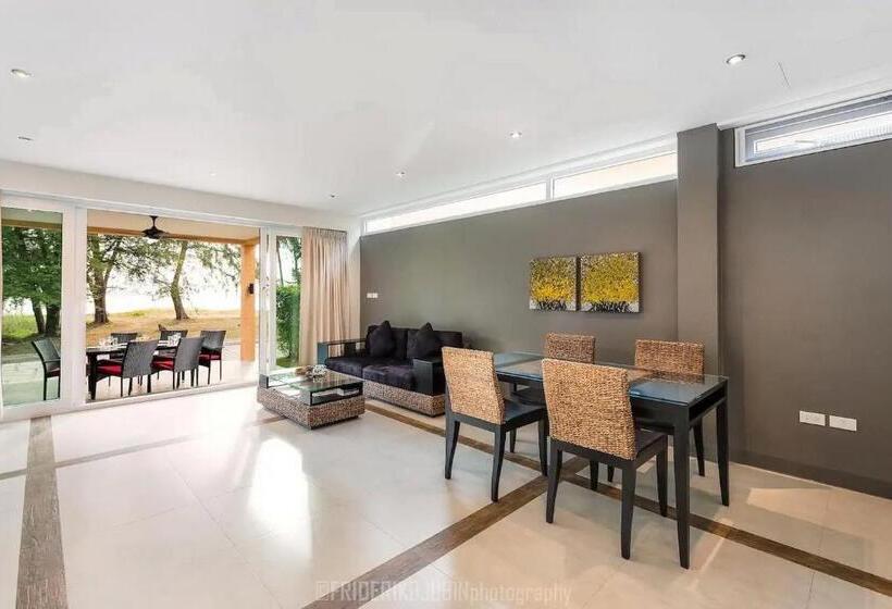 استراحتگاه Siam Royal Bay Beach Villa And Beachfront Apartments