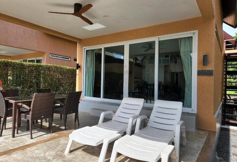استراحتگاه Siam Royal Bay Beach Villa And Beachfront Apartments
