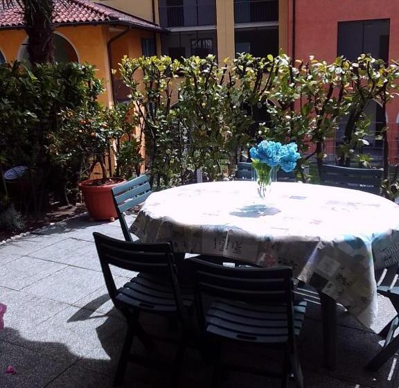 Sunshine Guesthouse