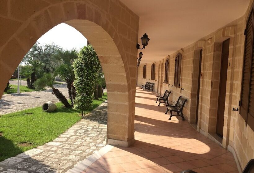 هتل Agriturismo Le Torri