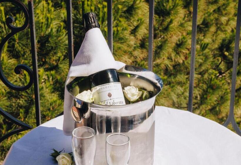 هتل Hôtel Liberata & Spa