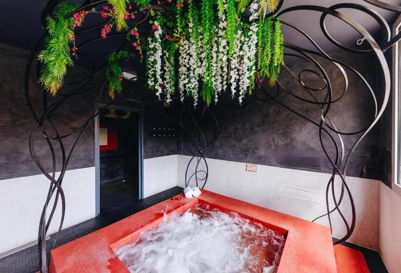 هتل Hôtel Liberata & Spa