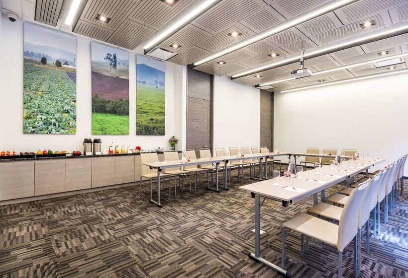 فندق NH Collection Bogota Terra 100 Royal