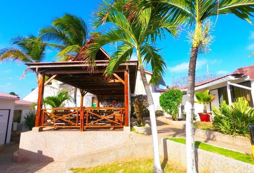 هتل On Vacation Blue Reef