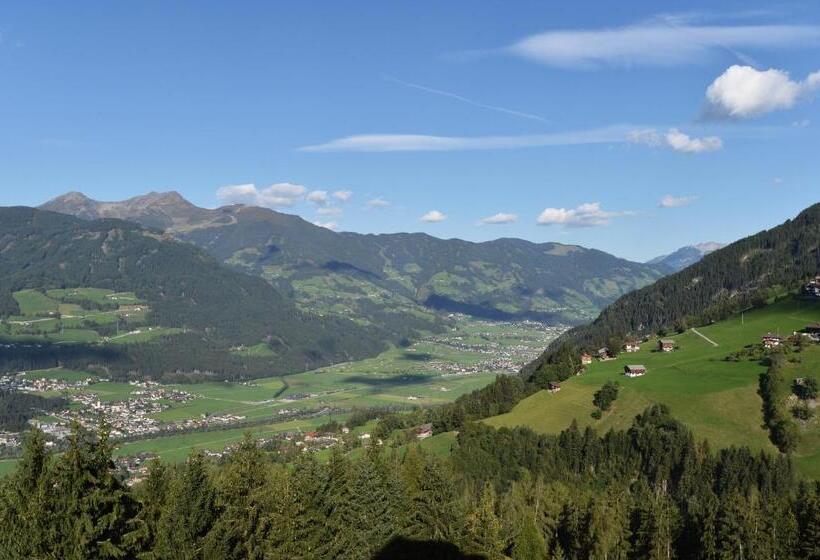 Общежитие Gasthof Tannen   Alm