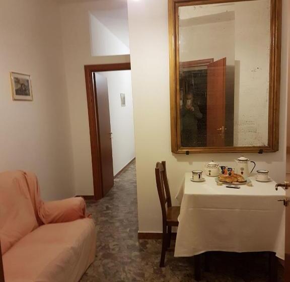 تختخواب و صبحانه Residenza Porta Di Mare