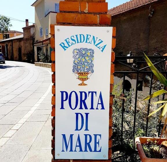 تختخواب و صبحانه Residenza Porta Di Mare