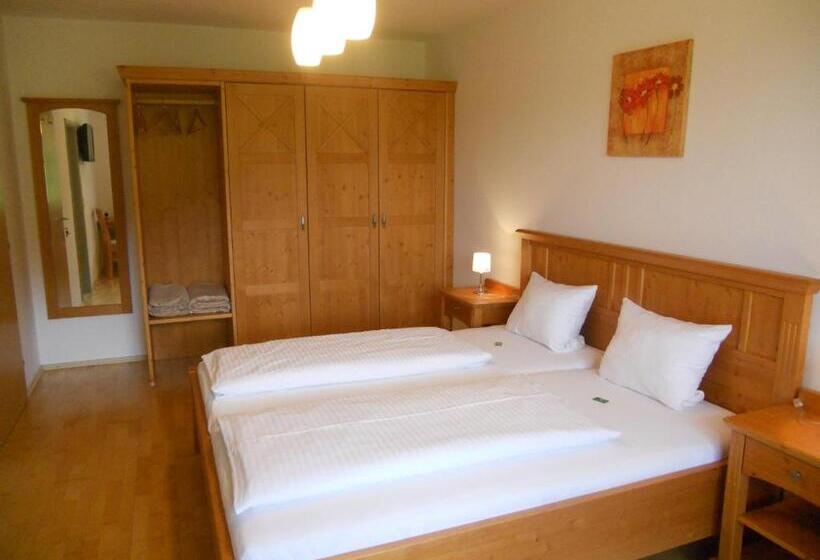 هتل Haus Pürcher