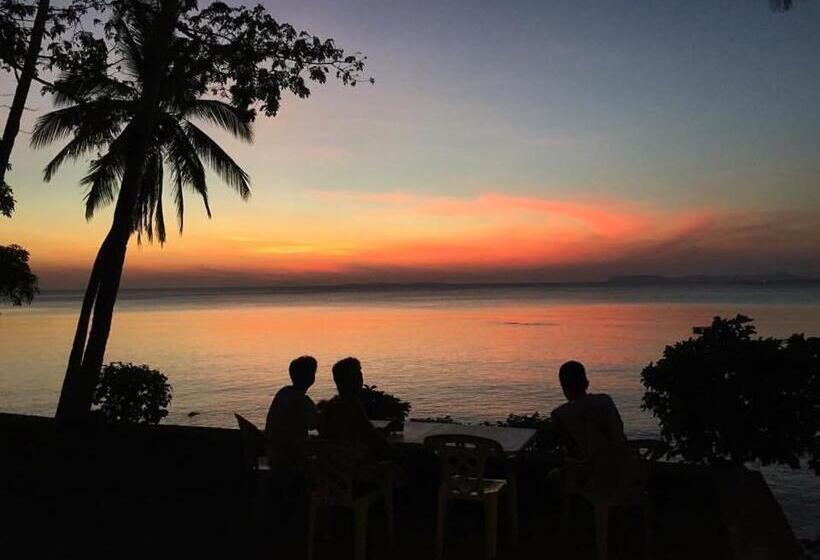 Пансион Villa Milagros Dive Inn Anilao