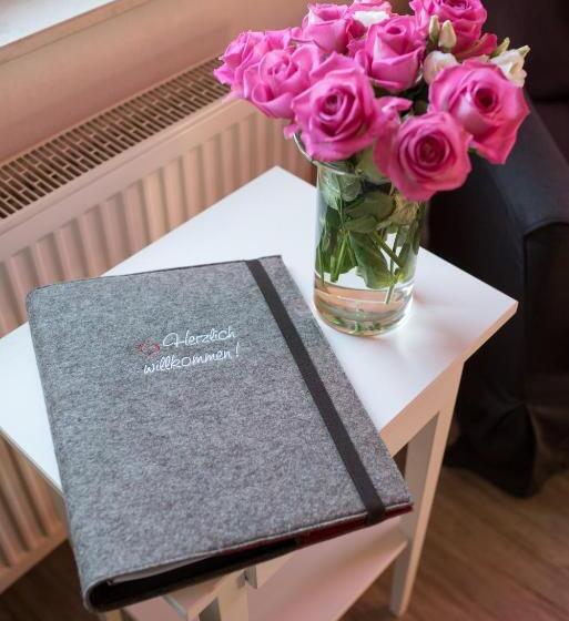 ペンション Weingut Und Gästehaus Wetzler