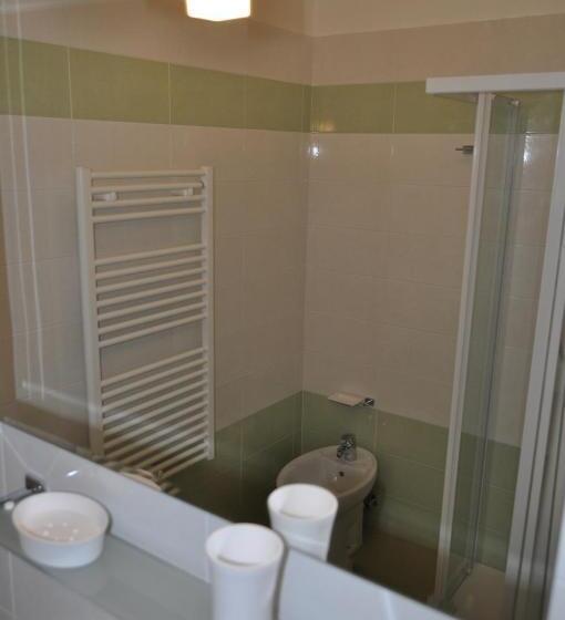 Bed and Breakfast Casa Vacanza E Per Lavoro Tessyhouse