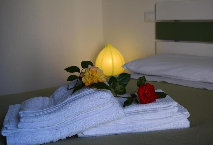 Bed and Breakfast Casa Vacanza E Per Lavoro Tessyhouse