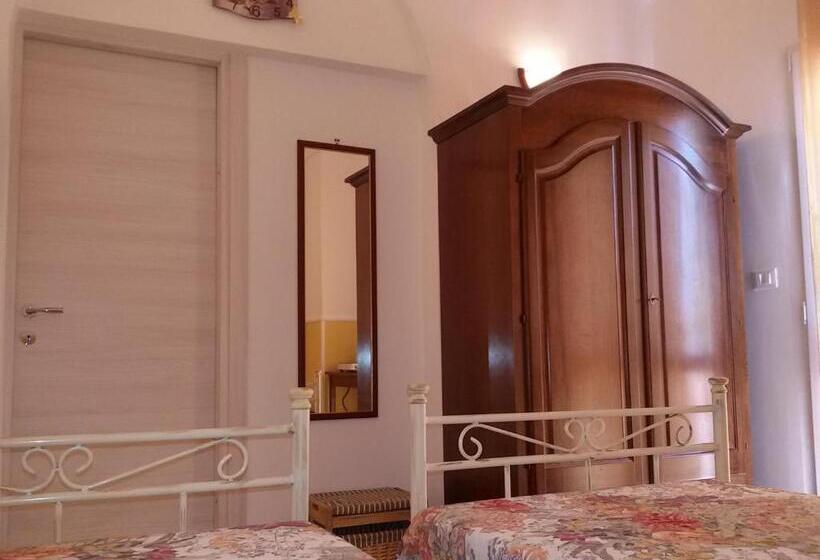 تختخواب و صبحانه Il Casale Dei Principi