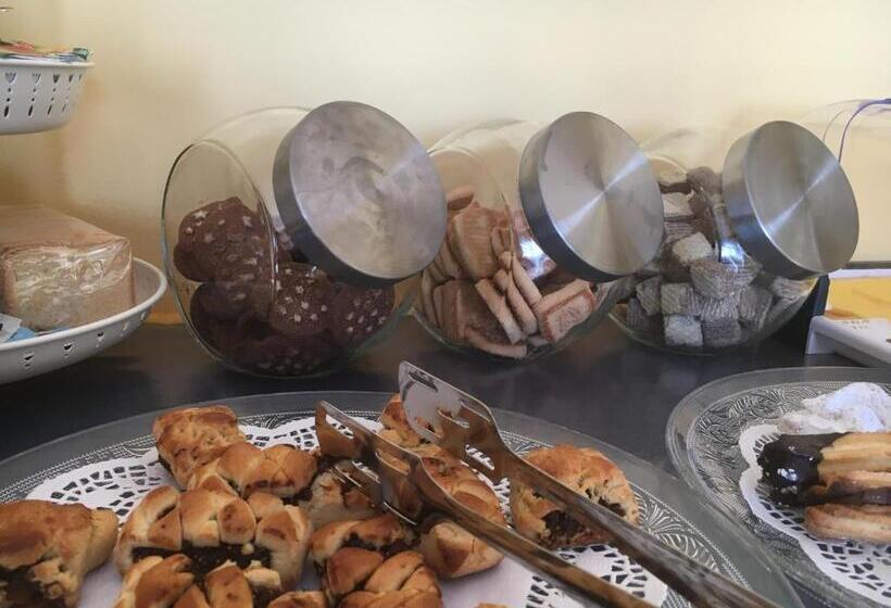 تختخواب و صبحانه La Città Degli Dei