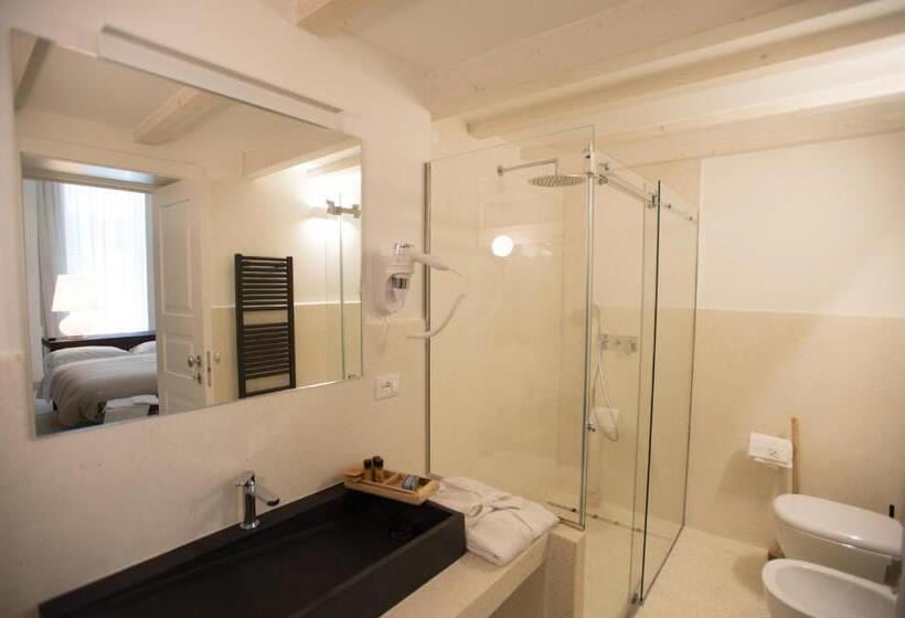 Corte Campanile Boutique B&b