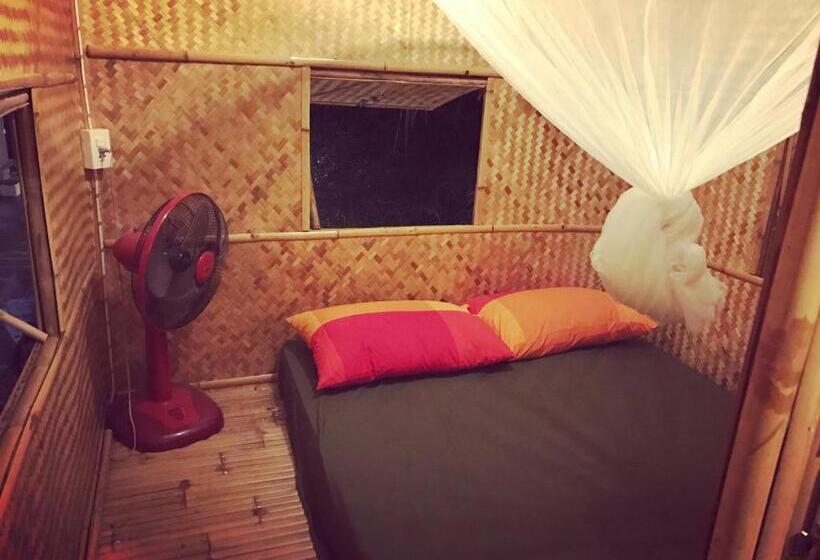 هتل Baan Nork Farmstay บ้านนอก ฟาร์มสเตย์