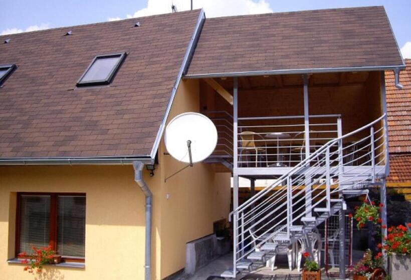 بنسيون Guest House Privat Marika